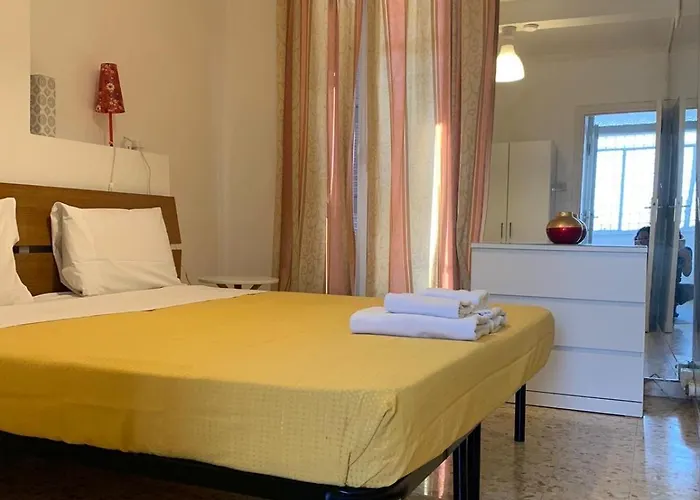 Three Bedroom With A View In Monti Appartamento